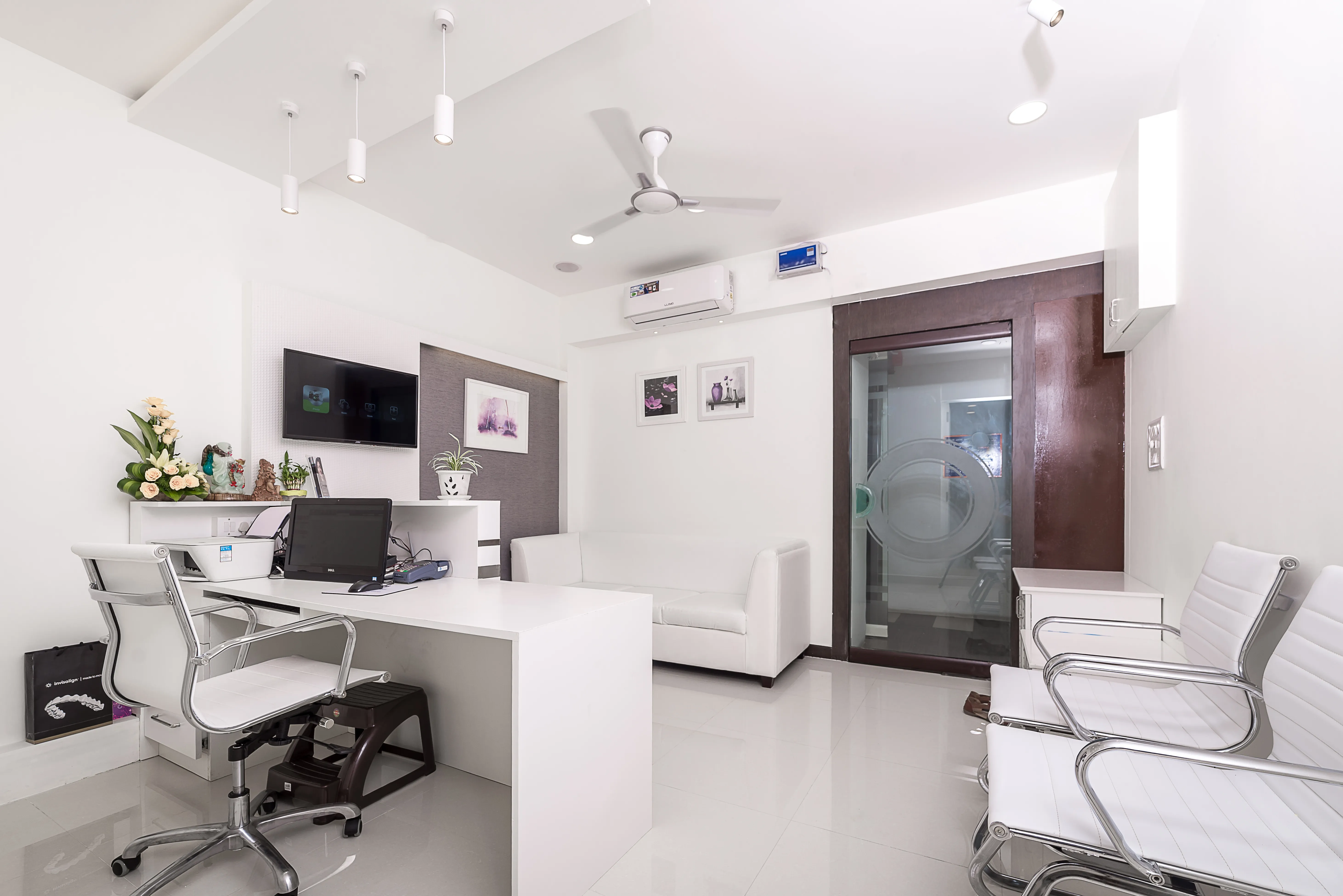 Dr. Avinash B.S